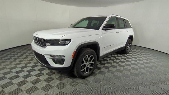 new 2025 Jeep Grand Cherokee car, priced at $34,847