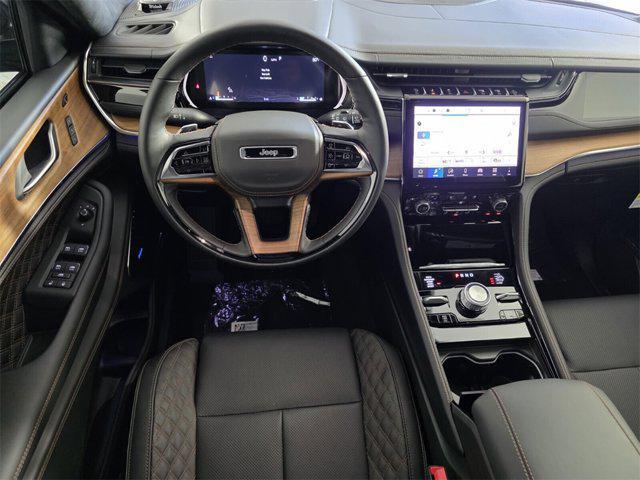 new 2025 Jeep Grand Cherokee car, priced at $60,604