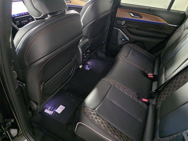 new 2025 Jeep Grand Cherokee car, priced at $60,604