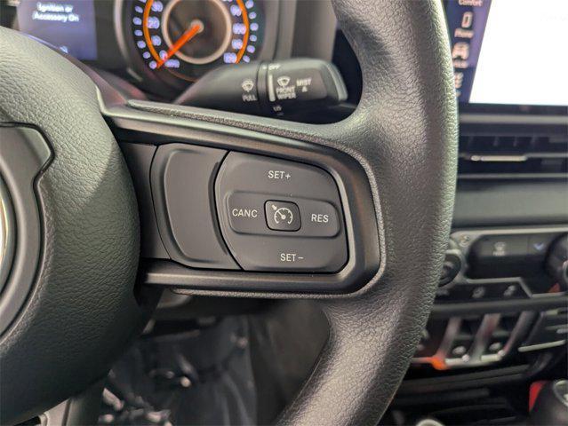 new 2025 Jeep Wrangler car, priced at $31,084