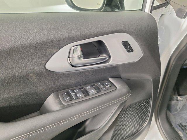 new 2025 Chrysler Pacifica car, priced at $47,859