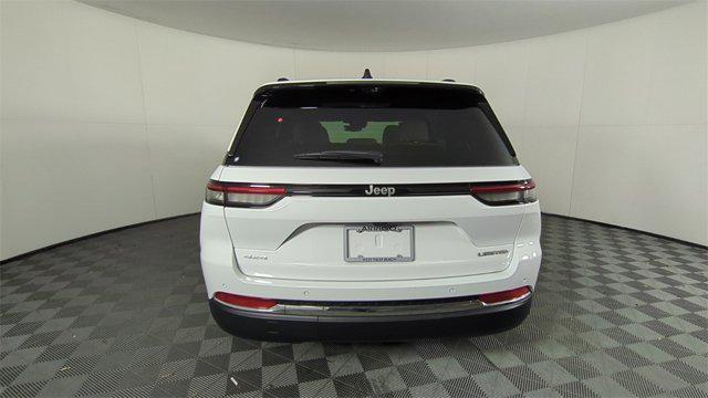 new 2025 Jeep Grand Cherokee car, priced at $44,690