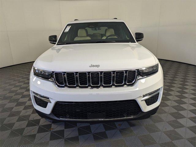new 2025 Jeep Grand Cherokee car, priced at $44,690