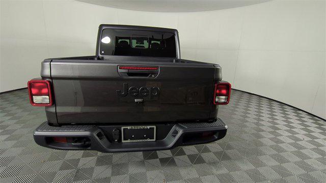 new 2025 Jeep Gladiator car, priced at $39,033