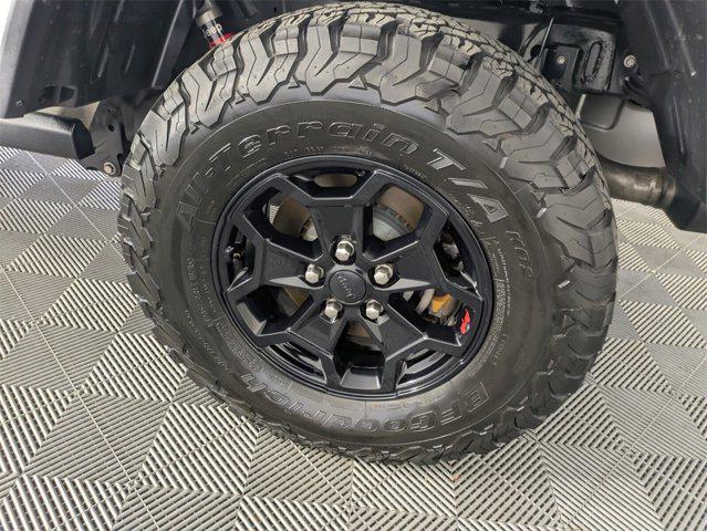 used 2020 Jeep Gladiator car, priced at $35,195