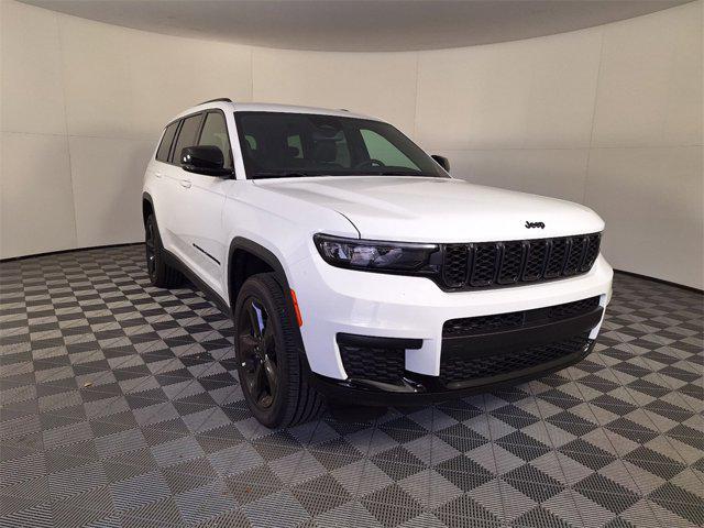 new 2025 Jeep Grand Cherokee L car, priced at $42,225