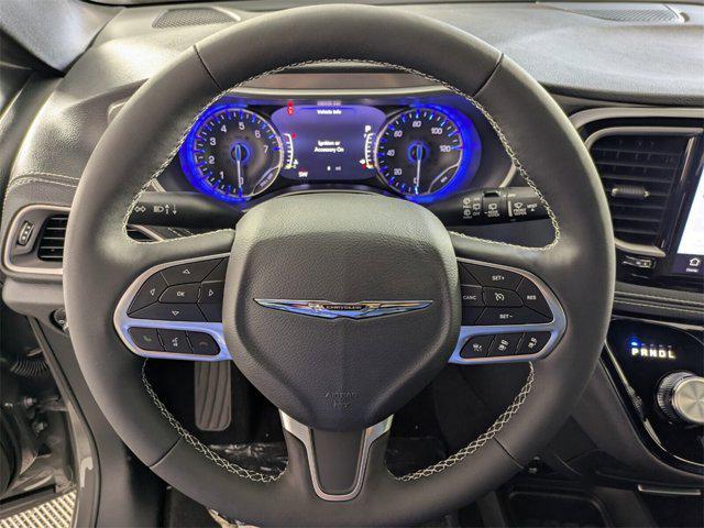 new 2025 Chrysler Pacifica car, priced at $39,367