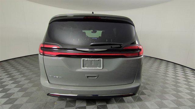 new 2025 Chrysler Pacifica car, priced at $39,367