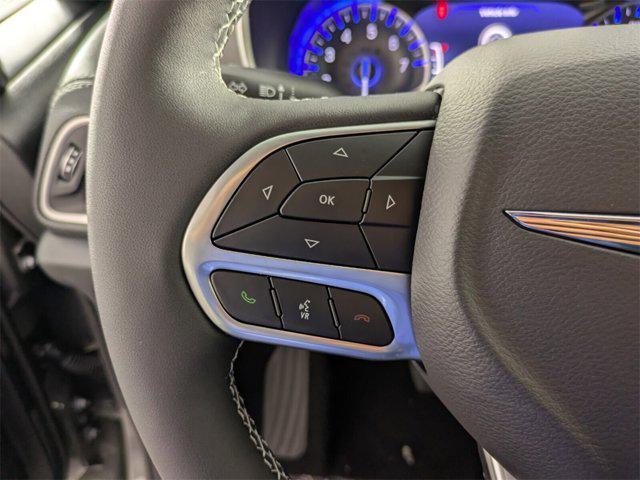 new 2025 Chrysler Pacifica car, priced at $39,367