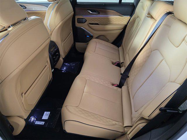 new 2025 Jeep Grand Cherokee car, priced at $58,298