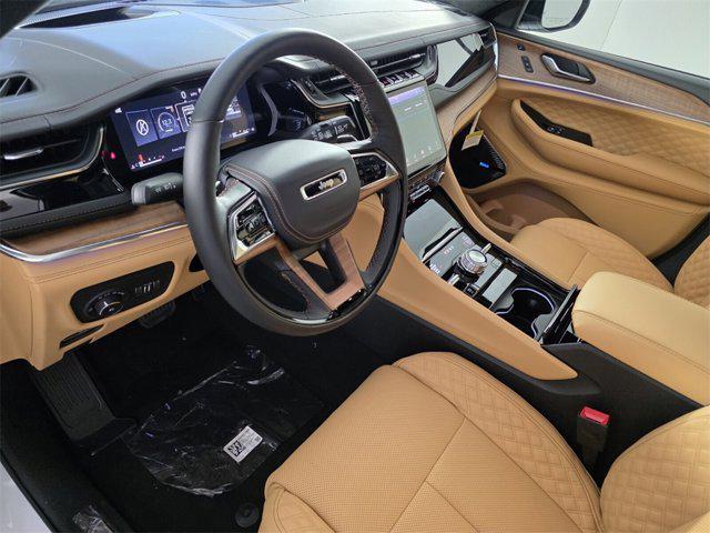 new 2025 Jeep Grand Cherokee car, priced at $58,298