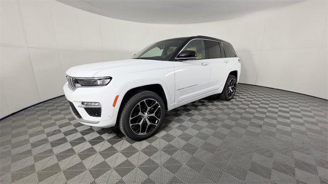 new 2025 Jeep Grand Cherokee car, priced at $58,298