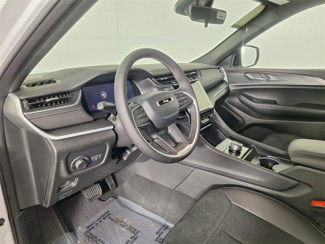 new 2025 Jeep Grand Cherokee car, priced at $42,330