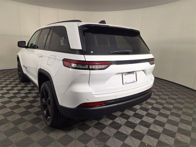 new 2025 Jeep Grand Cherokee car, priced at $42,330
