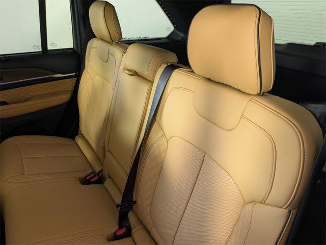 new 2025 Jeep Grand Cherokee car, priced at $55,841