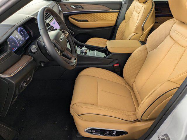 new 2025 Jeep Grand Cherokee car, priced at $55,841