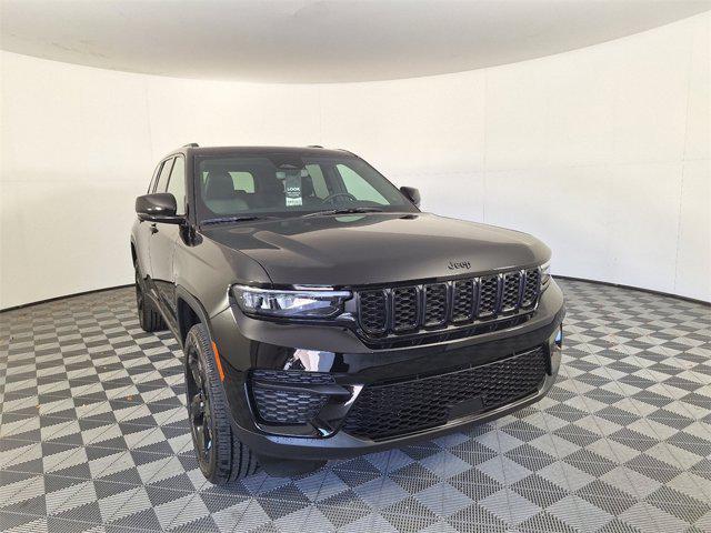 new 2025 Jeep Grand Cherokee car, priced at $41,475