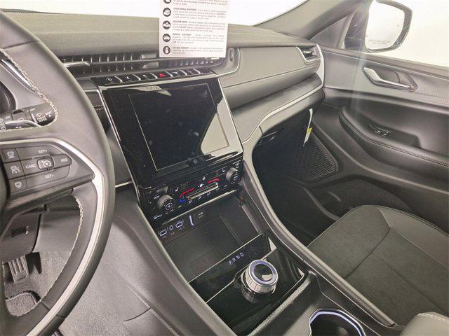 new 2025 Jeep Grand Cherokee car, priced at $41,475