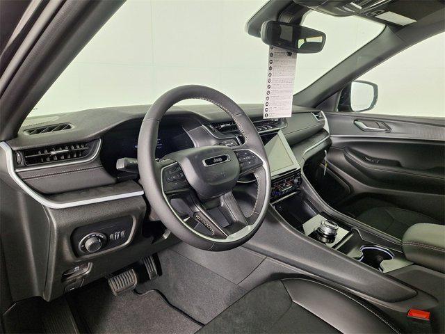 new 2025 Jeep Grand Cherokee car, priced at $41,475