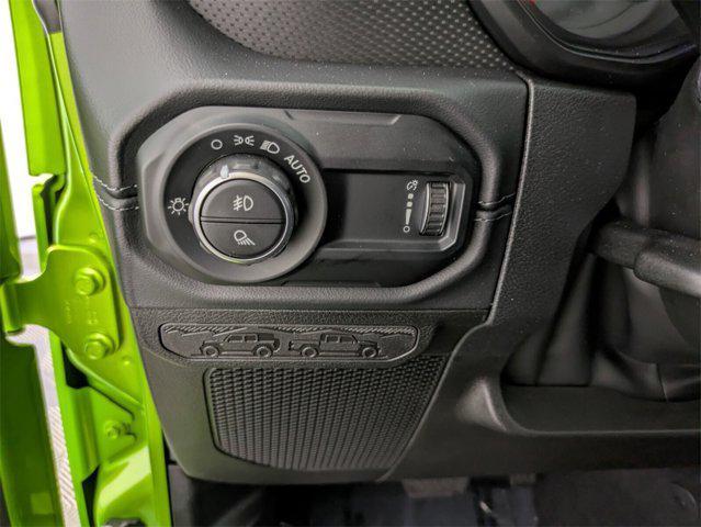 new 2025 Jeep Gladiator car, priced at $52,227
