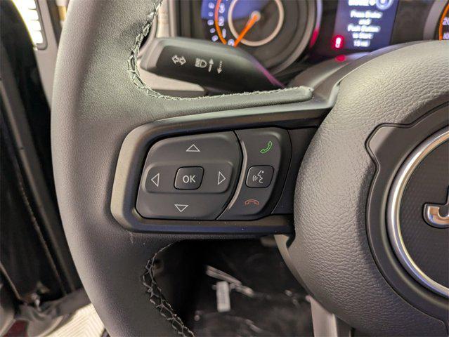 new 2025 Jeep Gladiator car, priced at $40,415