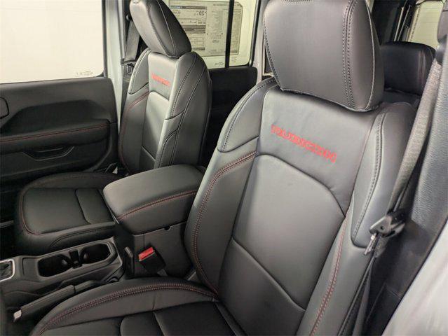new 2025 Jeep Wrangler car, priced at $55,984