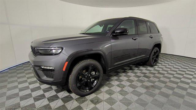 new 2025 Jeep Grand Cherokee car, priced at $40,807
