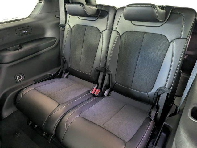 new 2025 Jeep Grand Cherokee L car, priced at $42,866