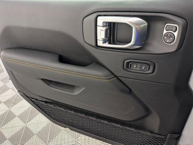 new 2025 Jeep Wrangler car, priced at $48,400