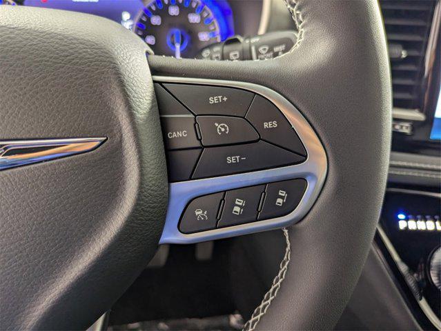 new 2025 Chrysler Pacifica car, priced at $39,367