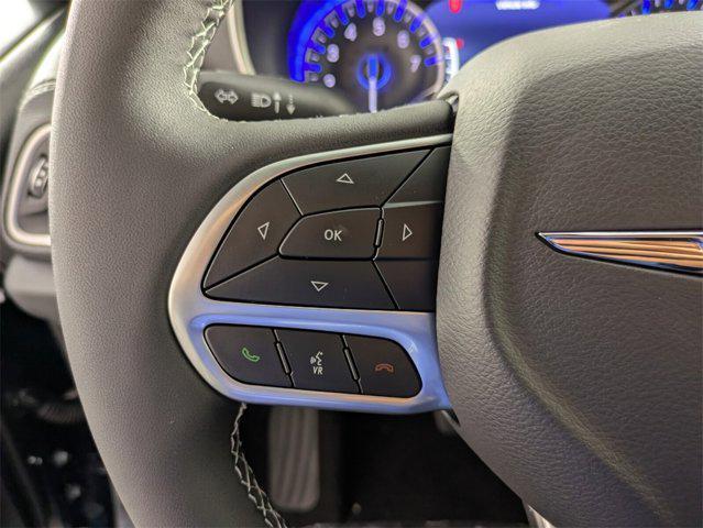 new 2025 Chrysler Pacifica car, priced at $39,367