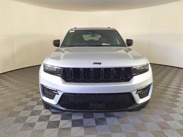 new 2024 Jeep Grand Cherokee car, priced at $45,314