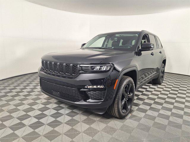 new 2025 Jeep Grand Cherokee car, priced at $46,985