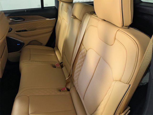 new 2025 Jeep Grand Cherokee car, priced at $60,301