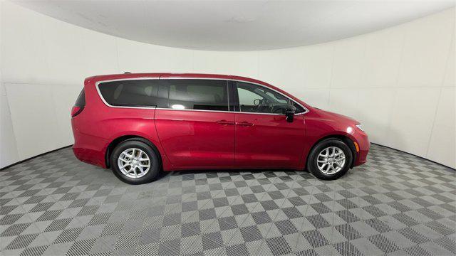new 2025 Chrysler Pacifica car, priced at $32,400
