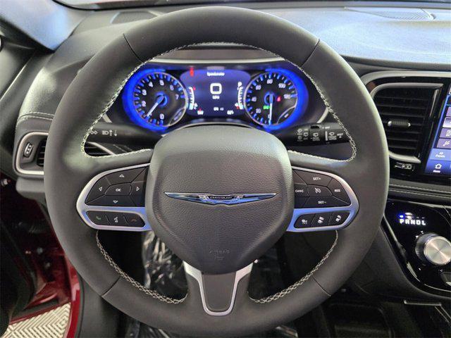 new 2025 Chrysler Pacifica car, priced at $32,400