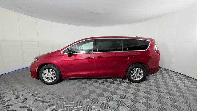 new 2025 Chrysler Pacifica car, priced at $32,400