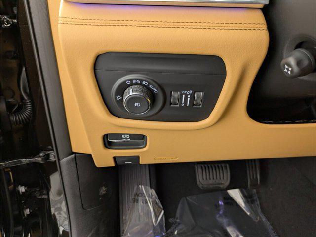 new 2025 Jeep Grand Cherokee car, priced at $58,822