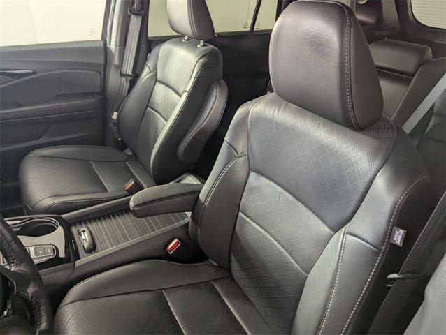 used 2022 Honda Passport car, priced at $28,998