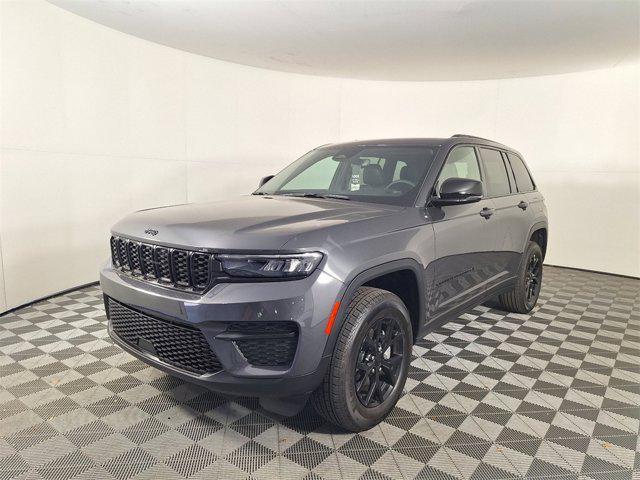 new 2025 Jeep Grand Cherokee car, priced at $42,174