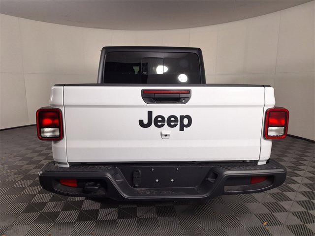 new 2024 Jeep Gladiator car, priced at $40,182