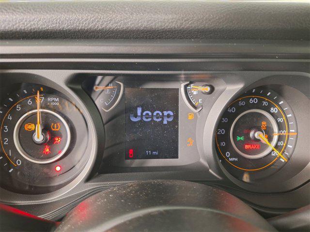 new 2024 Jeep Gladiator car, priced at $40,182