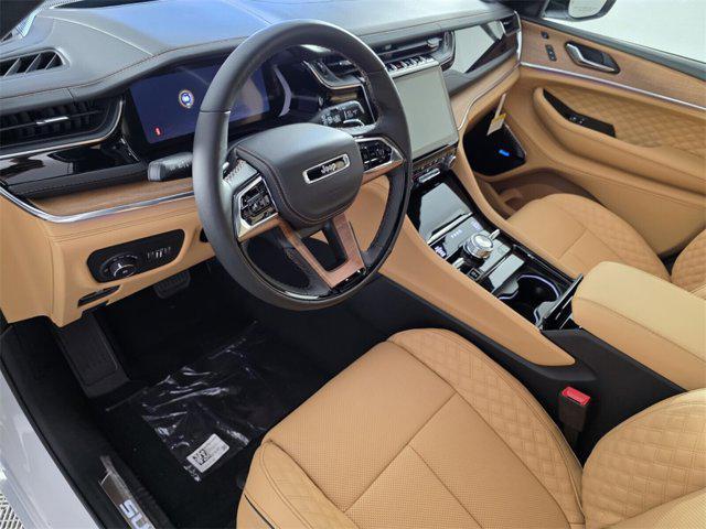 new 2025 Jeep Grand Cherokee car, priced at $58,298