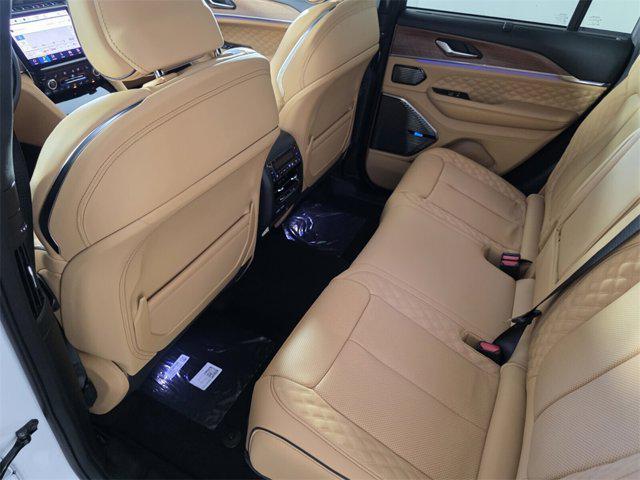 new 2025 Jeep Grand Cherokee car, priced at $58,298