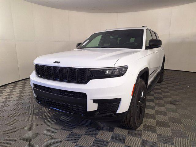 new 2024 Jeep Grand Cherokee L car, priced at $39,175