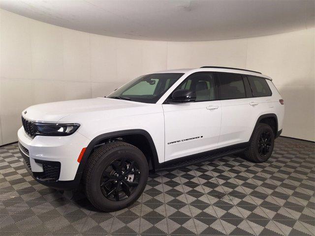 new 2024 Jeep Grand Cherokee L car, priced at $39,175