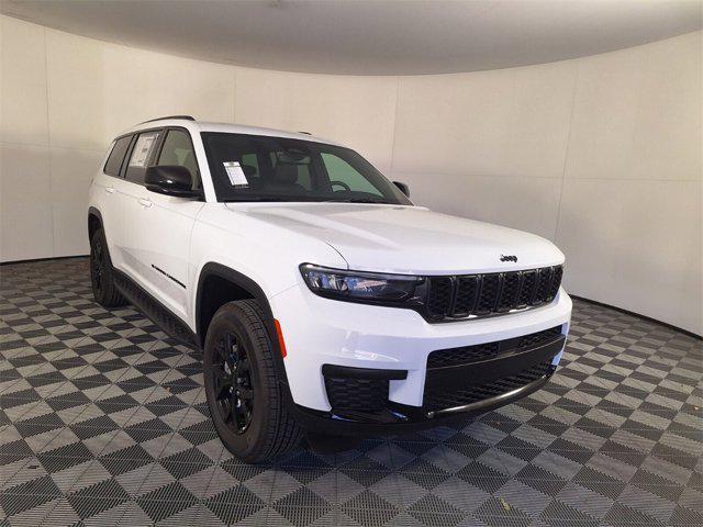 new 2024 Jeep Grand Cherokee L car, priced at $39,175