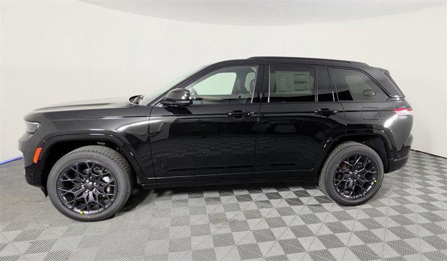 new 2025 Jeep Grand Cherokee car, priced at $60,604