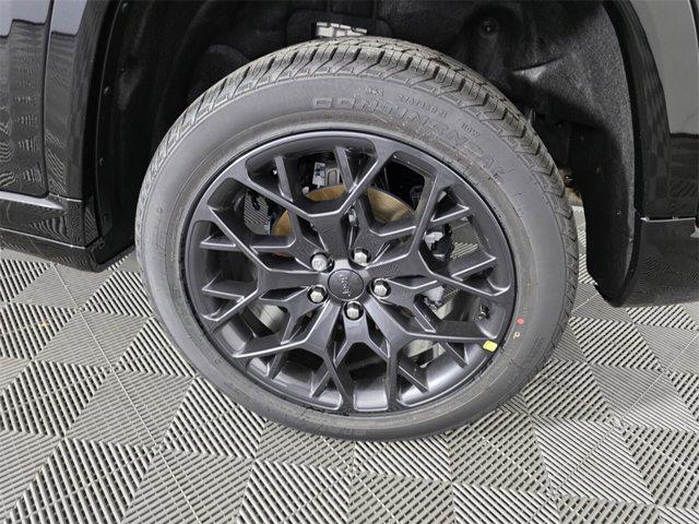 new 2025 Jeep Grand Cherokee car, priced at $60,604