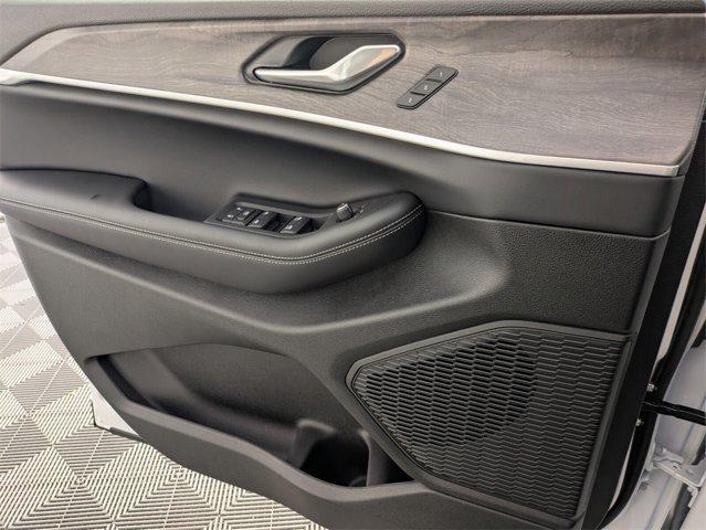 new 2025 Jeep Grand Cherokee L car, priced at $36,957
